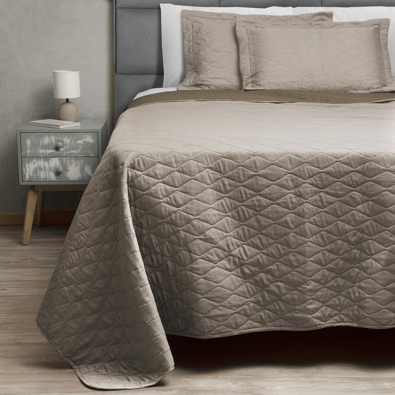 Quilt Bicolor Tabaco-Beige. Masel Cubrecamas y Quilts